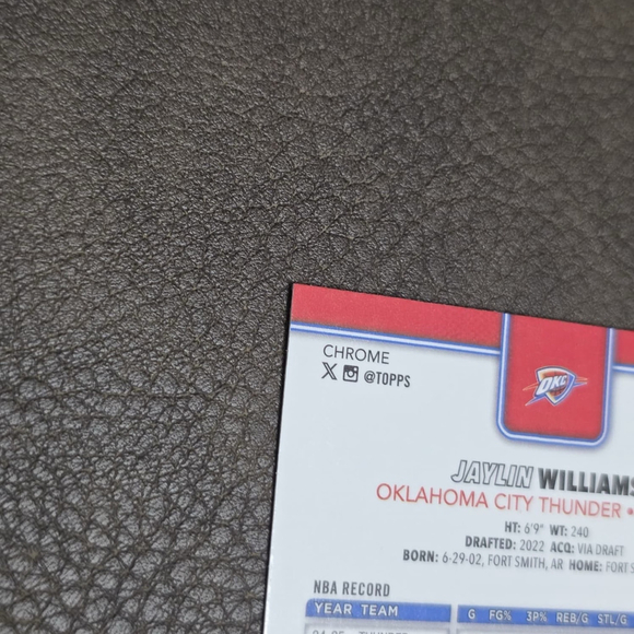 2025–26 Topps Chrome Jaylin Williams #105 Oklahoma City Thunder NM - Picture 9 of 10